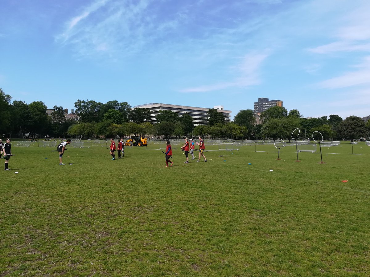 Fun in the sun ☀️ Chaser, beater, seeker or keeper - a place for everyone at this inclusive quidditch taster session in Edinburgh!! Big thanks to <a href="/QPLThistles/">Scottish Thistles</a>, @EdinQuidditch, <a href="/StASnidgets/">St Andrews Snidgets Quidditch Club</a> and the Glasgow Grim Reapers! #FestivalFortnight #DiverseSport 🙌