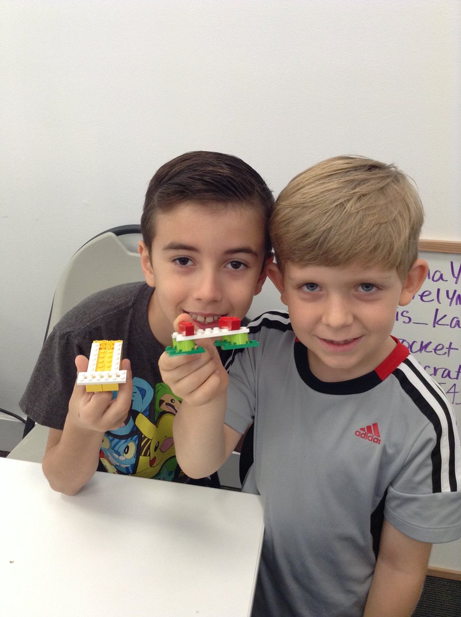 TheDigiCamp's tweet photo. Where else can your kids learn computer coding, robotics, 3D design and printing, but Digicamp? What are your kids doing this summer? @scratch @makerbot @YoungMakersLab https://t.co/p1NpbCHyos