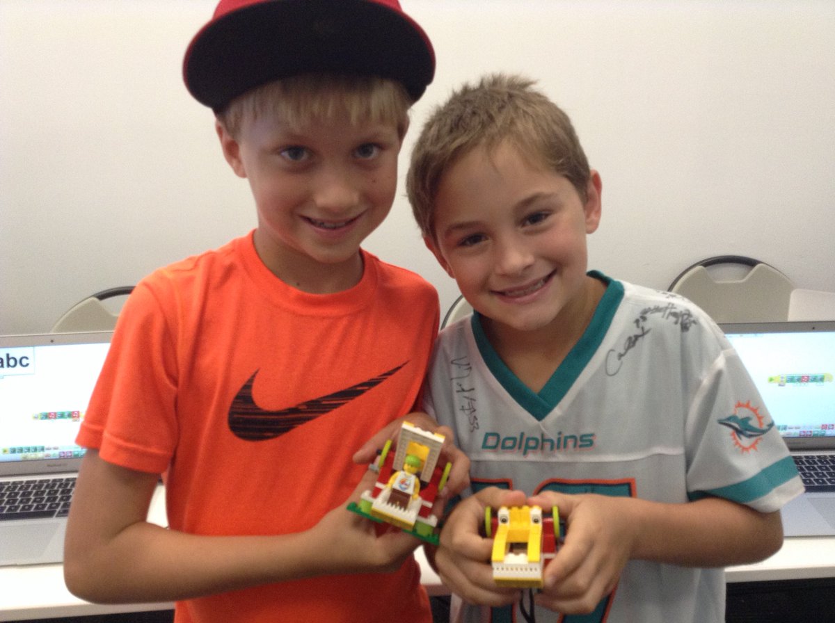 TheDigiCamp's tweet photo. Where else can your kids learn computer coding, robotics, 3D design and printing, but Digicamp? What are your kids doing this summer? @scratch @makerbot @YoungMakersLab https://t.co/p1NpbCHyos
