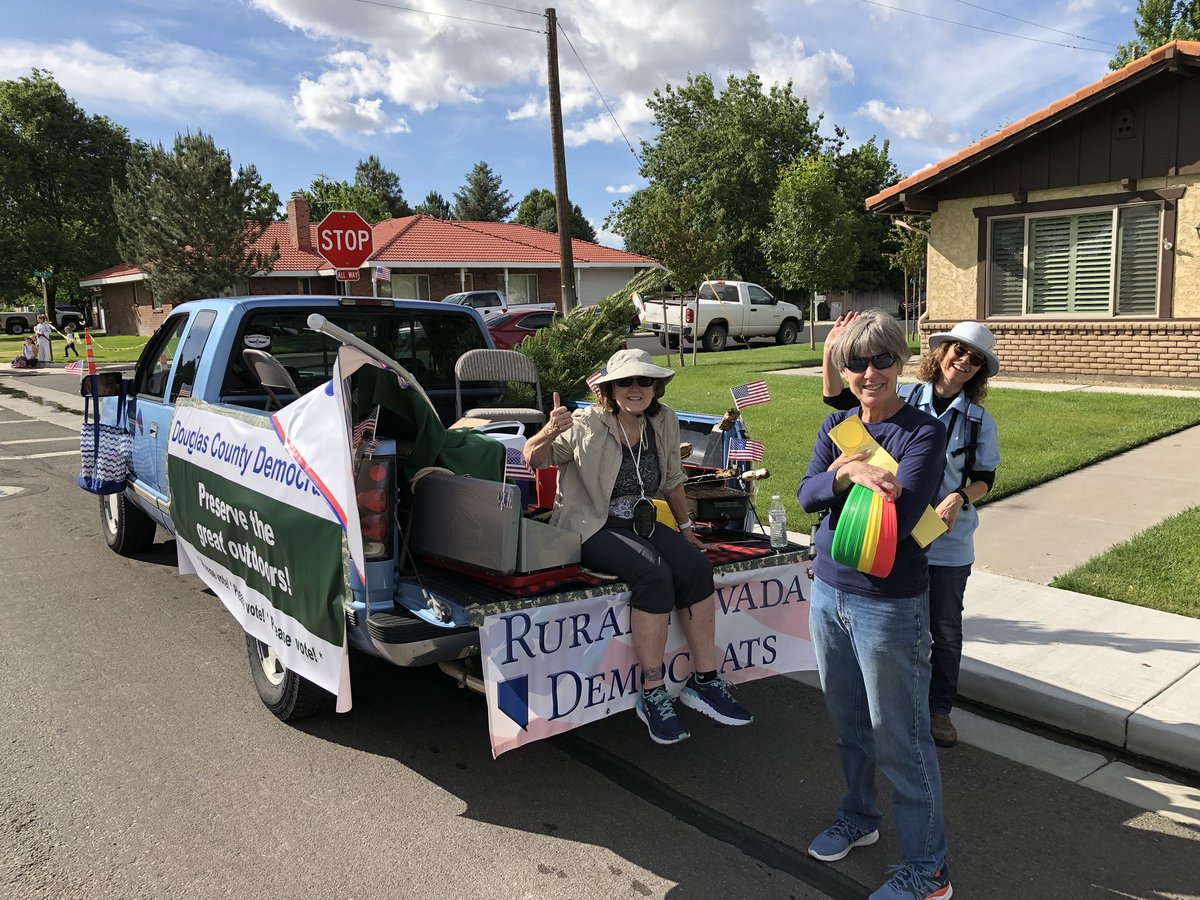 ChairKimi's tweet photo. #CarsonValleyDays in minden/Gardnerville @douglasdems @ChairKimi @NVRuralDems #GoDems! https://t.co/0JRcOZ6gkF