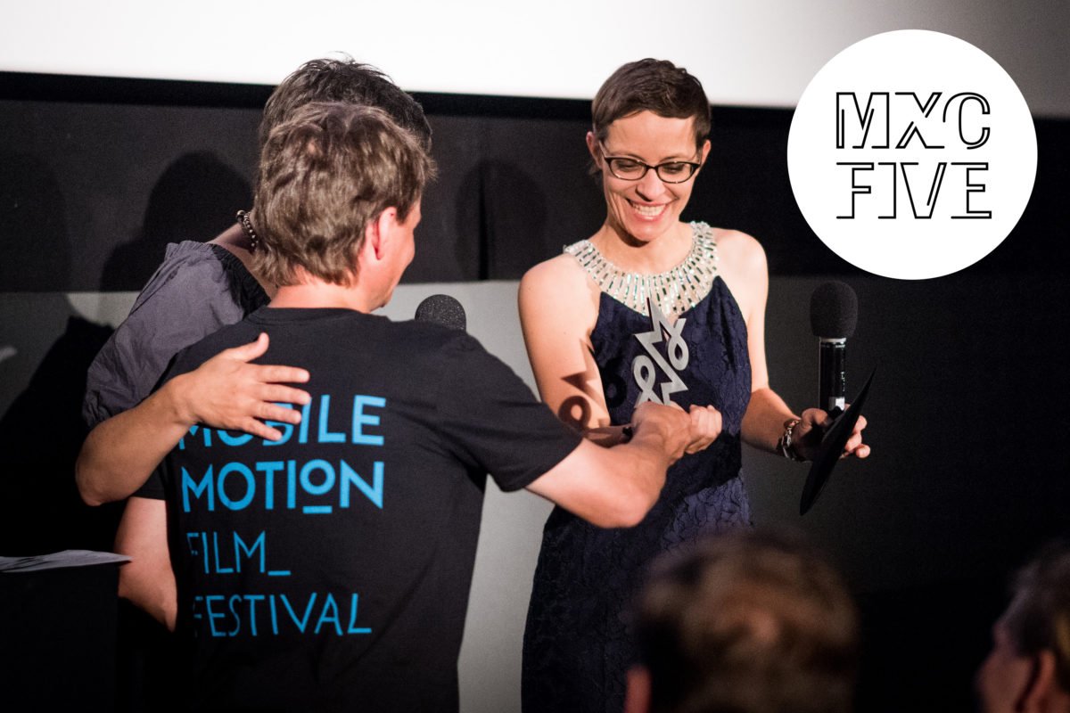MaximumCinema's tweet photo. Am 9. &amp; 10. Juni steigt das 4. @momofilmfest im @kosmoszuerich! Wir wollten von Direktorin @AndreaSnowflake wissen, welches ihre 5 Lieblings-#Smartphone-Kurzfilme sind. Das sind ihre #MaximumFive: https://t.co/PryMQZHciP #momo18 #Filmfestival #Zürich https://t.co/uwXtlCFKvG