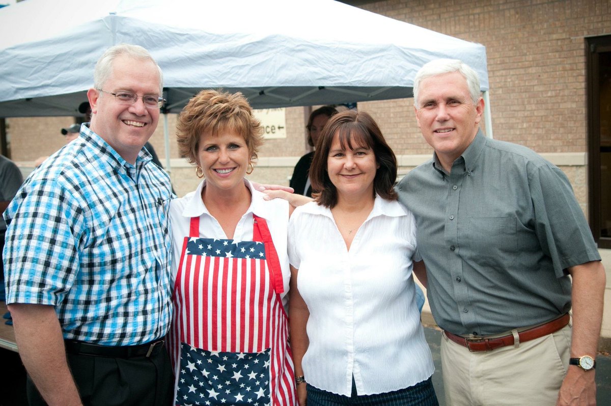 L_roundtable's tweet photo. A little late but Happy #nationalbestfriendday to our Chairman, @jeffcardwell and @VP Mike Pence 😎 https://t.co/lHdEI2Z4vH