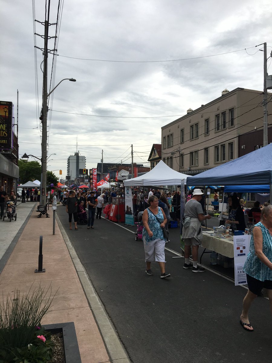 BattellDentures's tweet photo. It’s a great day for Concession #StreetFest https://t.co/MEXd1s8RrS