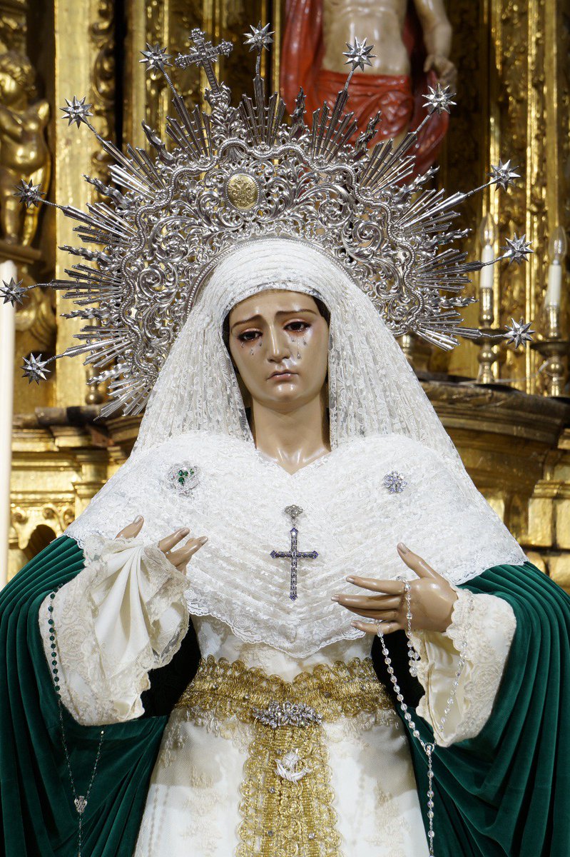 María Santísima de las Penas vestida para este Tiempo Ordinario. Lucirá manto verde hasta la próxima Coronación de la Virgen de la Esperanza <a href="/HdadEsperanza/">Hermandad de la Esperanza. Granada.</a>