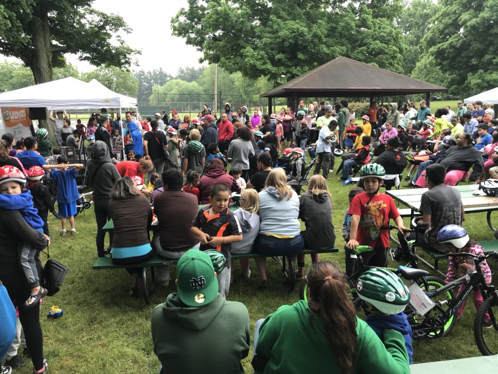 MFBrehab's tweet photo. A total of 545 fitted bike helmets today at #LidsforKids! #bikesafety #AskForMary https://t.co/BhmBIr0uLc