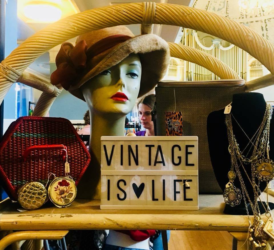 This photo is everything 👌 #vintagewayoflife