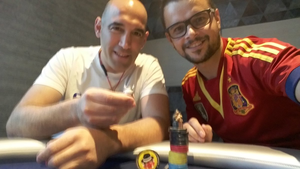 Aquí estamos  <a href="/SantyBull/">Santi Hernandez</a> <a href="/LcpPoker/">LCP Poker</a> <a href="/eljugadorbarato/">eljugadorbarato</a>