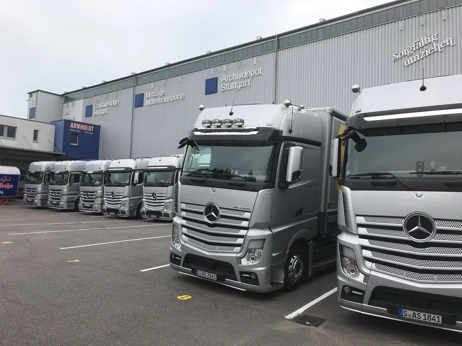 Transpak Nachster Programmpunkt Der J Amo ung Besichtigung Der Arnholdt Sohn Gmbh Gezeigt Wurde Unter Anderem Der Erste Mobelwagen Des Unternehmens Wie Die Zeit Vergeht Bvamoe T Co 2fuateywi9