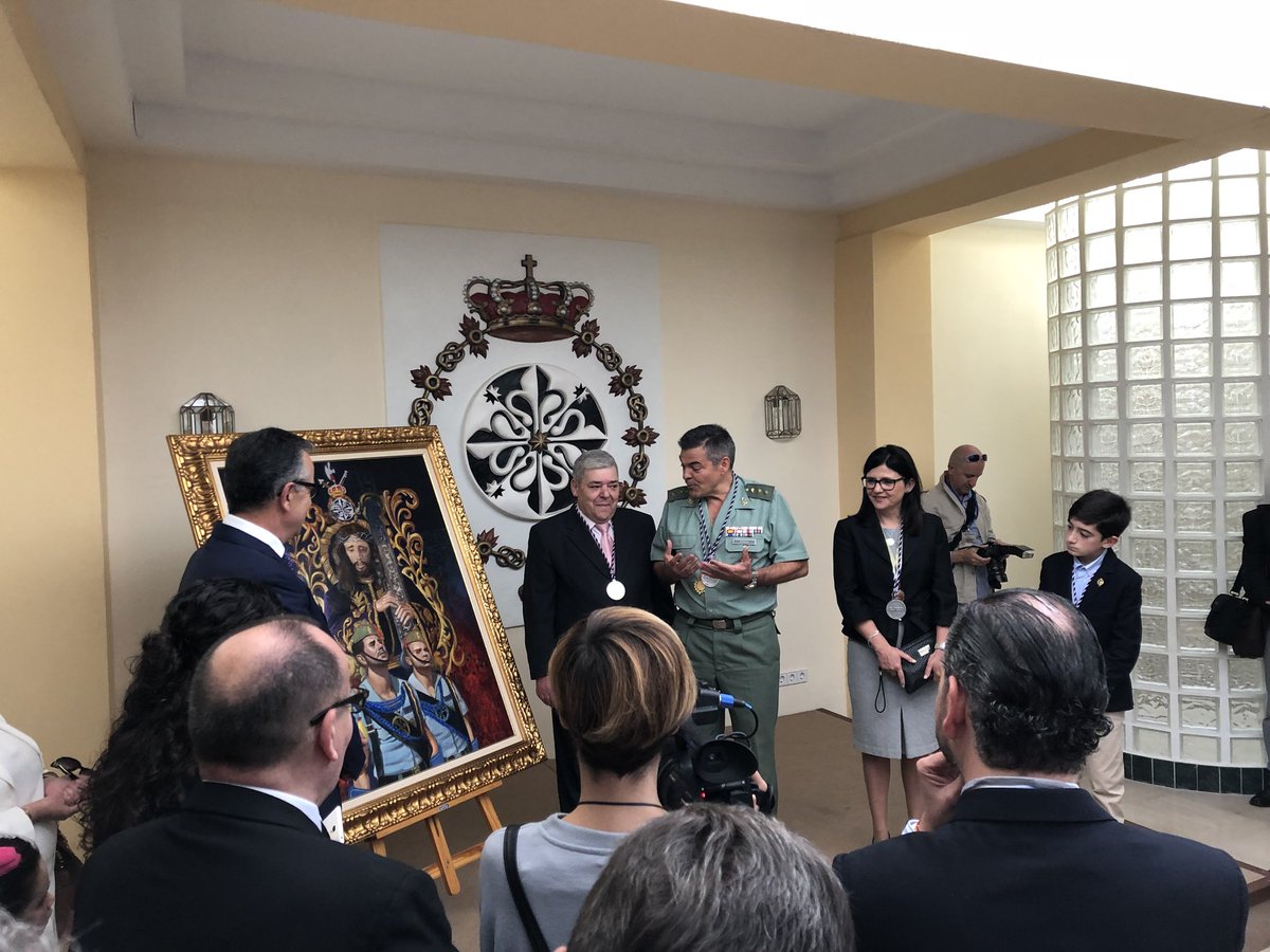 StoEntierro's tweet photo. Todo un honor haber podido acompañar a la Archicofradía del @DulceNombreArch en su 50 aniversario del primer acompañamiento de La Legión en su desfile procesional. Felicitamos al Dulce Nombre por la organización de los actos, por el trato recibido y por tan importante efeméride. https://t.co/wipNsWbgNR