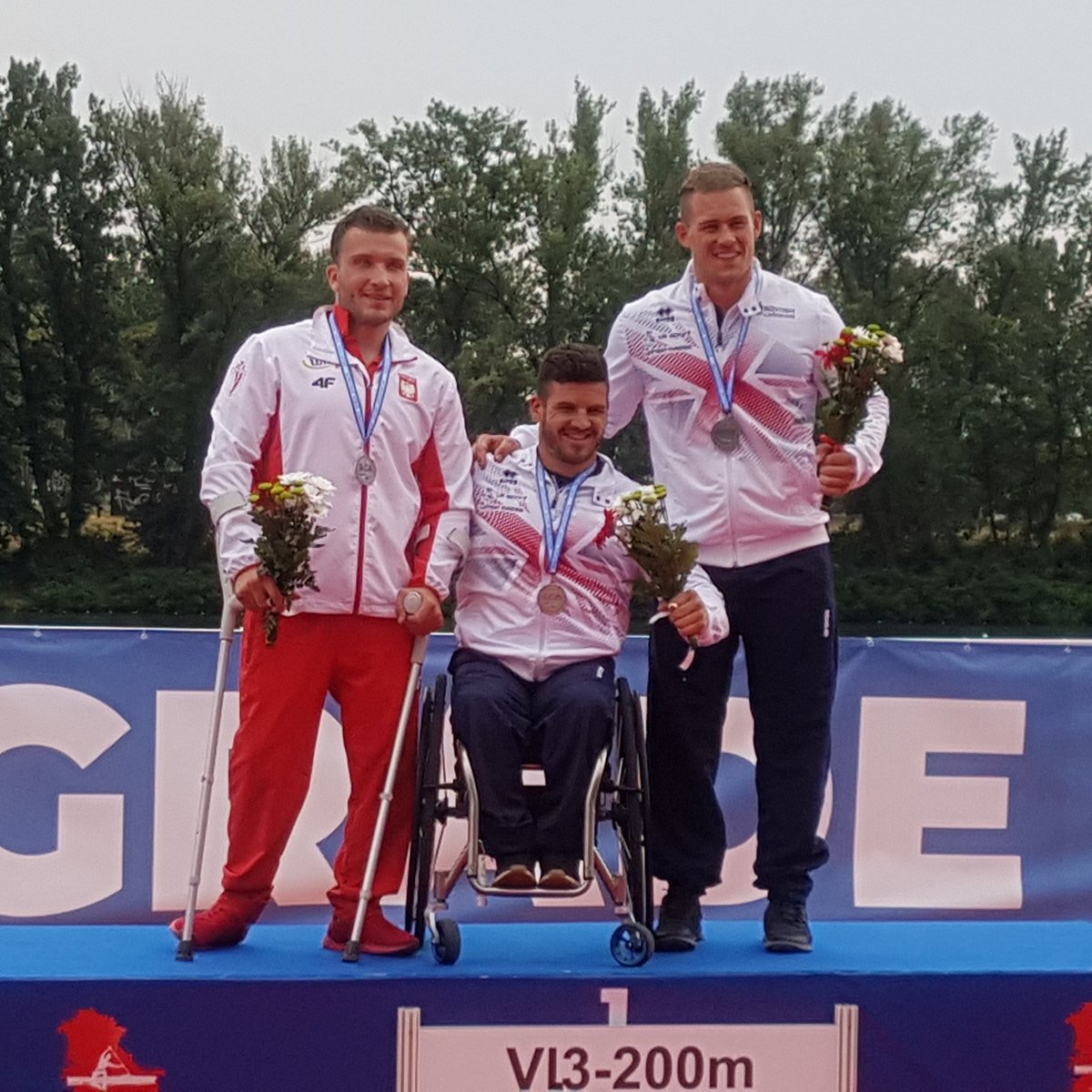 JackEyers's tweet image. European Canoe Association, canoe 200m sprint, VL3 Men  
Won bronze medal!! 🥉 3rd fastest boat across the line 💪
#project9 #britishcanoeing #bronzemedal #european #visitserbia #1man1leg1mission