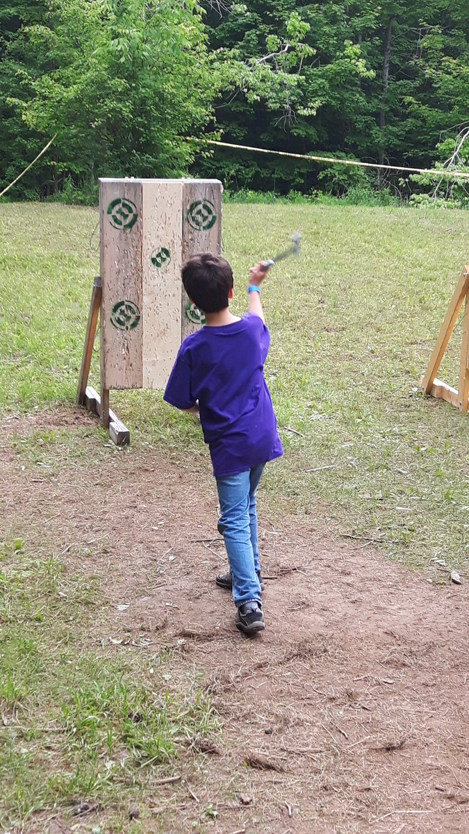 7th_ajax's tweet photo. Hatchet throwing 3 #cecuboree #cubsdostuff https://t.co/AqepOb5iFo