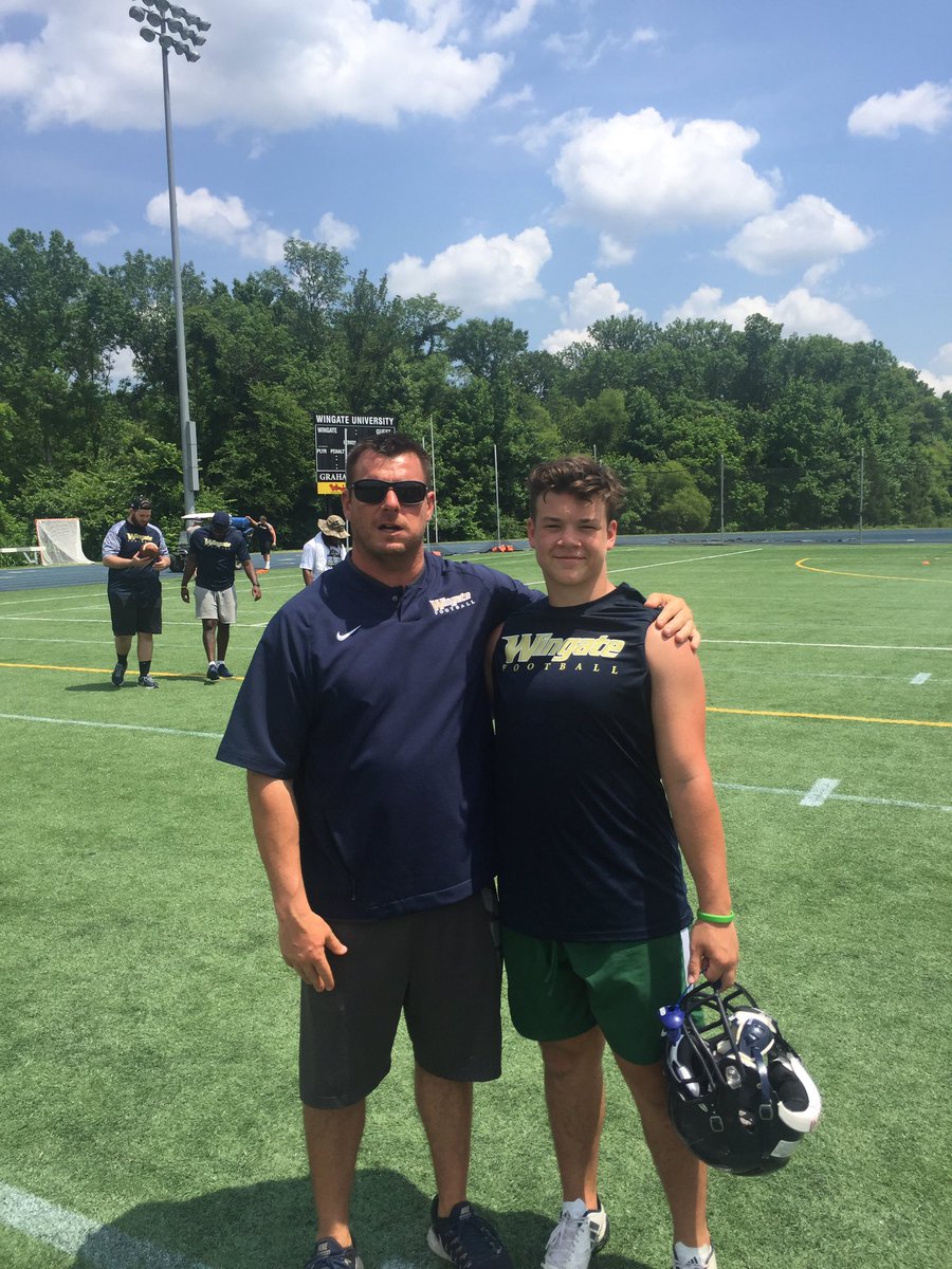 hoyafbrecruit's tweet photo. #Hoyas c/o 20 DL @lawsontstone camped today at @WU_Bulldogs 👍 important junior season ahead! #RockSolid #Bulldogs #DII Pictured w/ Coaches Reich, Clark &amp; Lowery https://t.co/azrfNUW9Sr