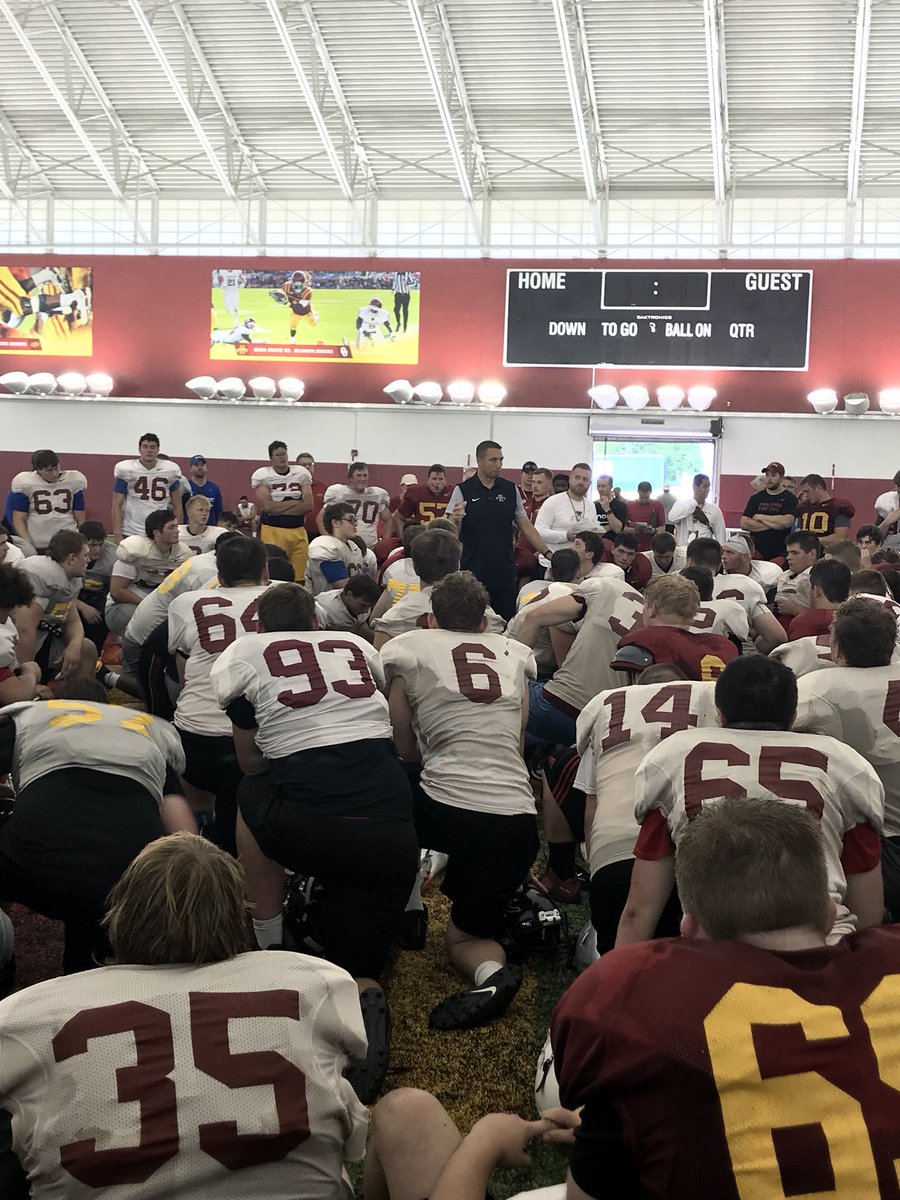 CoachSteinKHS's tweet image. In the last 36 hrs I’ve been lucky enough to coach @knight_hoops &amp;amp; @KuemperFootball at 2 different colleges/camps in 2 different states! It was crazy busy but I loved what I saw from our kids! Excited for both programs #KnightStrength