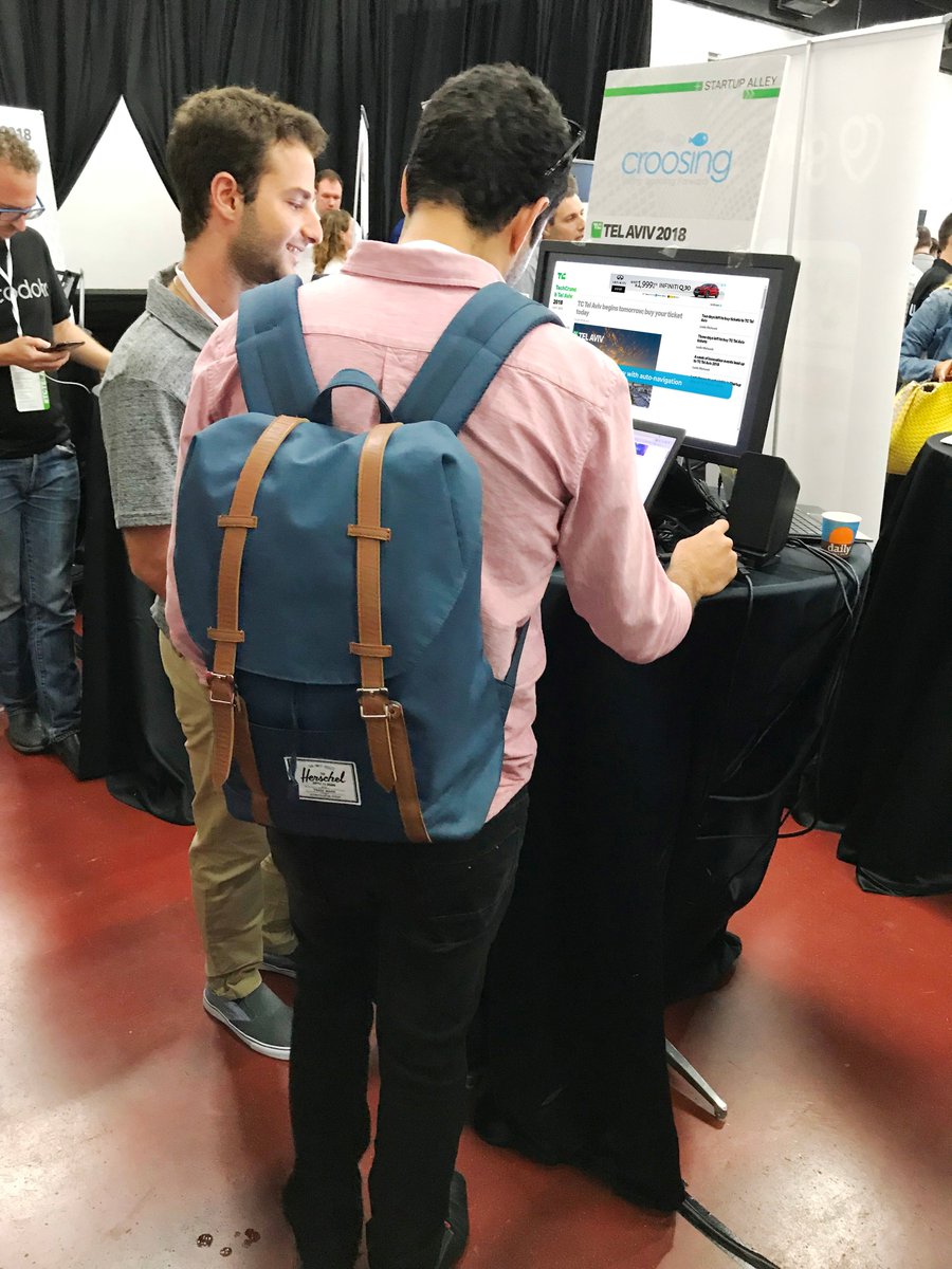 CroosingSocial's tweet photo. Meeting fellow startups, tech partners and potential investors - all played with #SUPERLINKS - no doubt @TechCrunch #TLV 2018 was the place to be this week #TCTelAviv #tech #startups #vc https://t.co/GAa3Ri25sF