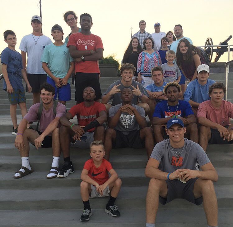 fbcmfusion's tweet photo. This past week, @fbcmfusion students have served in missions all around the state of Mississippi, throughout the United States, and around the globe in Jonestown, MS; New Orleans, LA; New York City, NY; and Lilongwe, Malawi, Africa. #DoSomethingSummer #LGLOBL https://t.co/oQtc0aaJSS