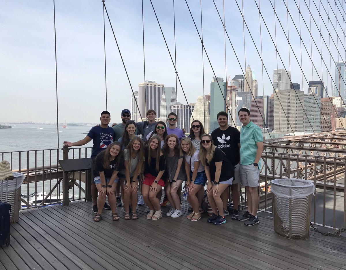 fbcmfusion's tweet photo. This past week, @fbcmfusion students have served in missions all around the state of Mississippi, throughout the United States, and around the globe in Jonestown, MS; New Orleans, LA; New York City, NY; and Lilongwe, Malawi, Africa. #DoSomethingSummer #LGLOBL https://t.co/oQtc0aaJSS