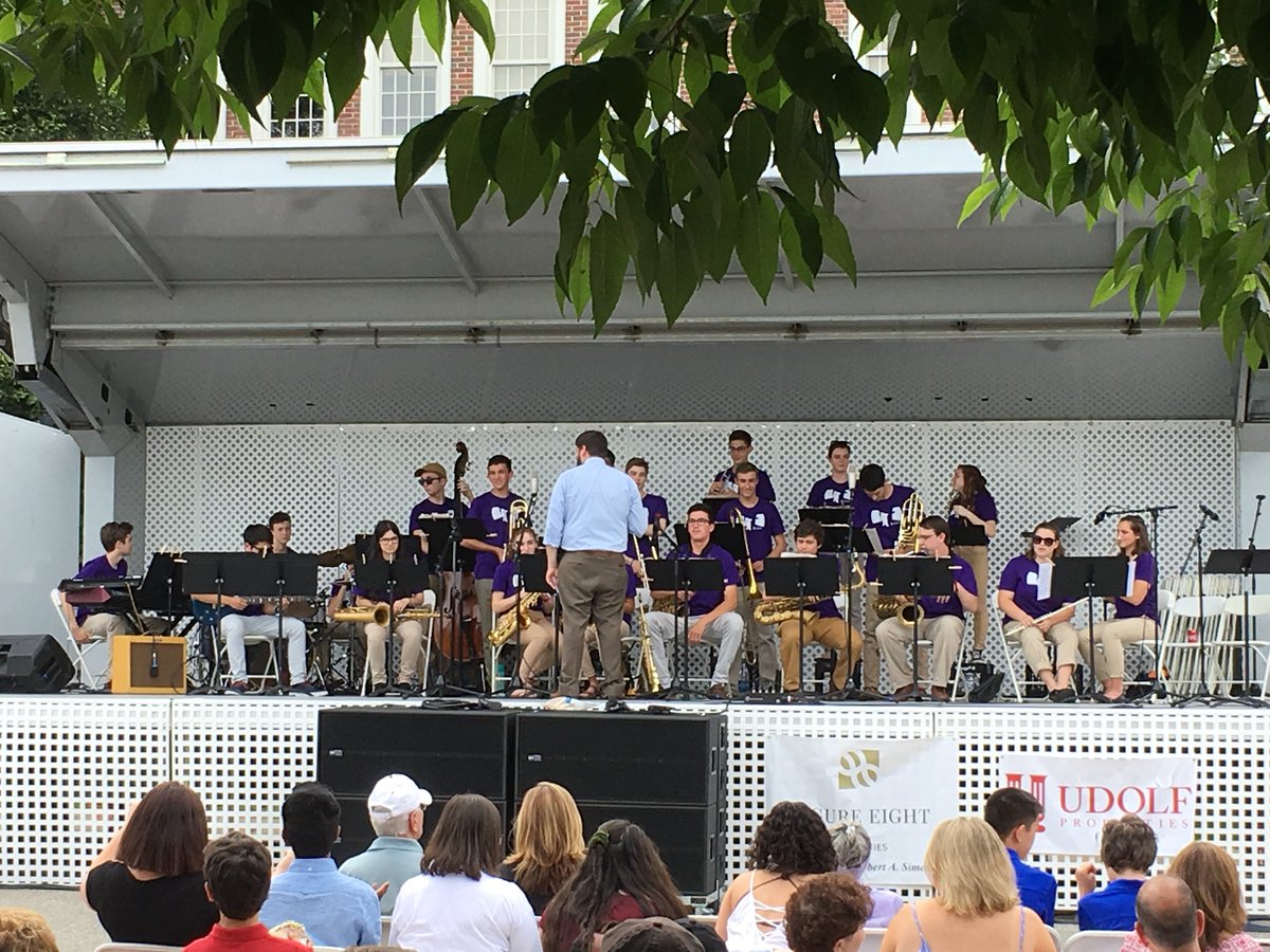 pops_jazz's tweet photo. The award winning @WHallhigh Concert Jazz Band in their last concert of the year @CelebrateWH https://t.co/Byiu38AV1d