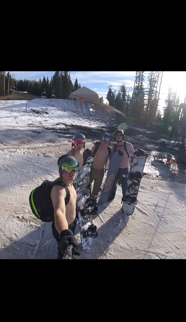 DallinScott's tweet photo. Happy 18th Bday to my bestfriend since second grade!! Im Psyched for this next year, luv you man! 🎉🎉💙 #nohomo #oneoftheboys https://t.co/2AUEgBDny2