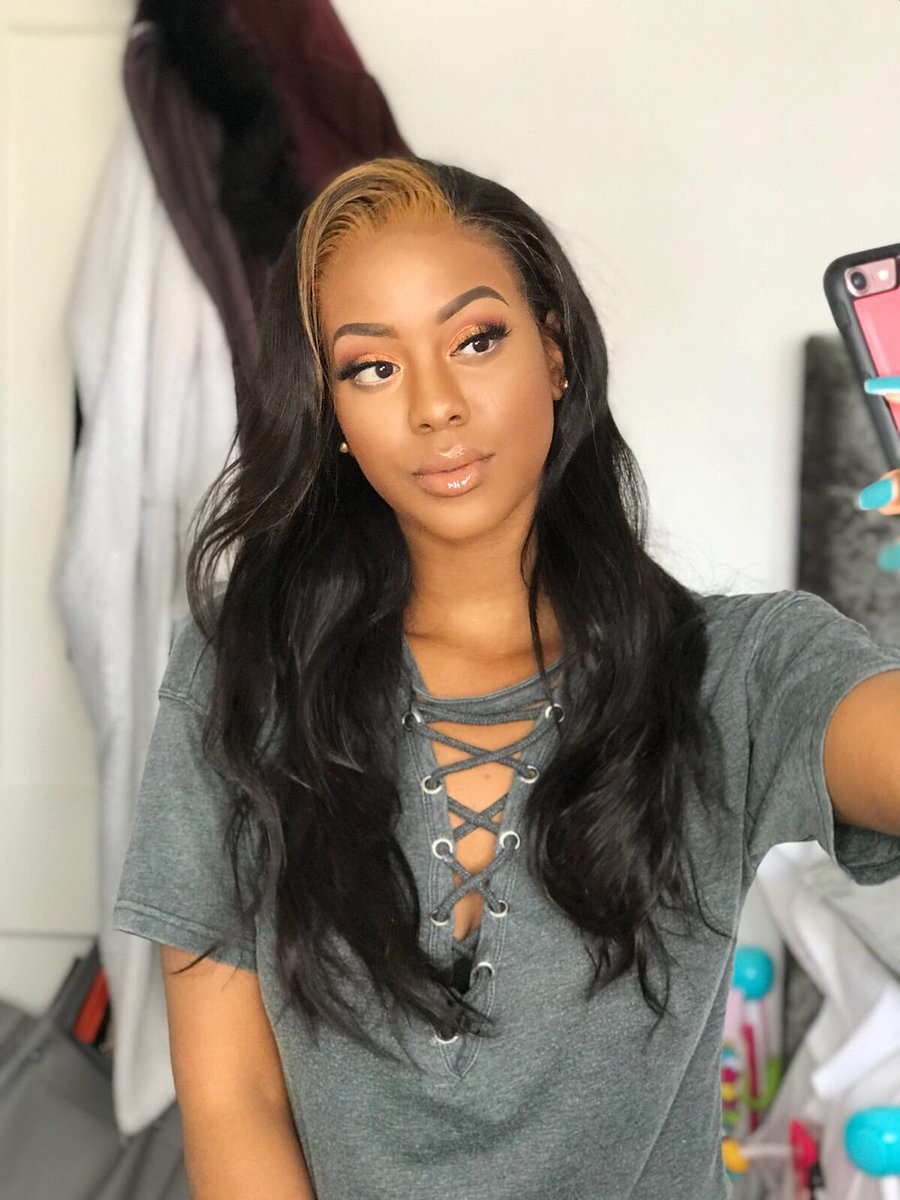 danibabycham's tweet photo. Just a few selfies from today! Makeup by @thelondonbeat, hair by @loveleeley.xo 😍 https://t.co/sqLv3meqpm