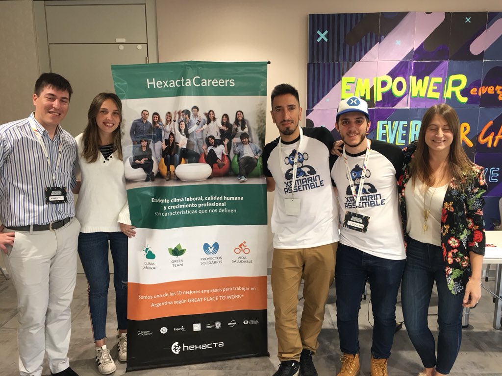 XamarinAssemble's tweet photo. @Hexacta presente !! 🙂🙂 #MonkeyDevs https://t.co/IwVkMJ0dOL