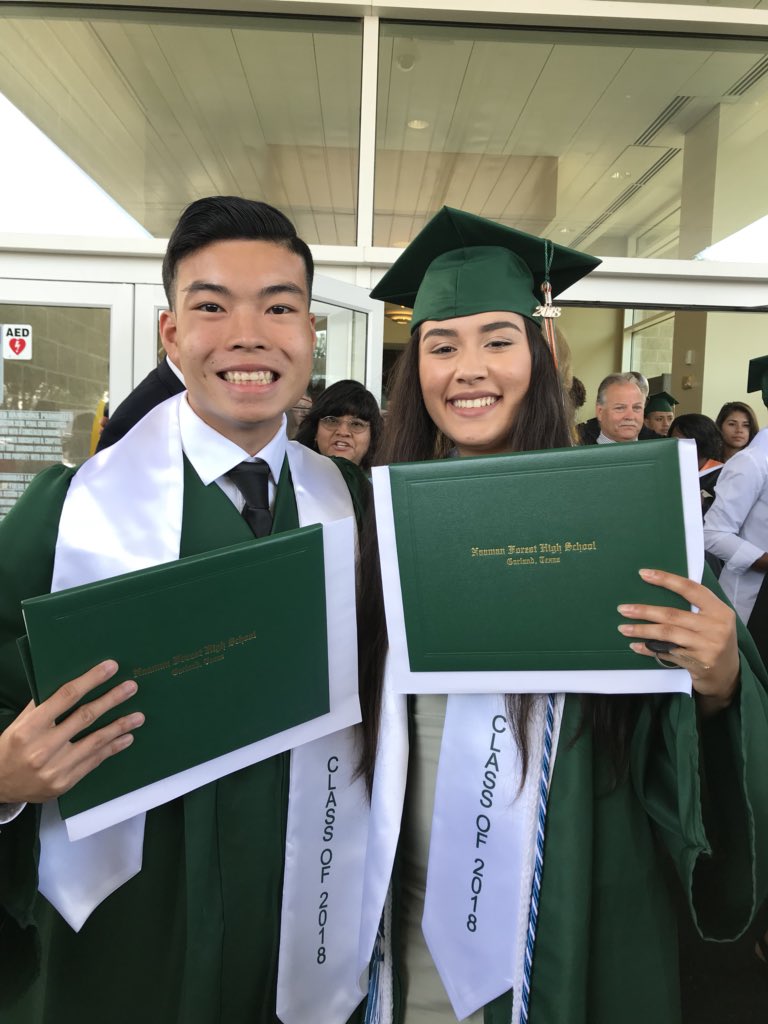 HarrisonNguyen9's tweet photo. We did it guys ? Our high school chapter is over, and we have finally succeed it that made us through. Now ! let begin the new chapter🎓 https://t.co/wuxzKDT86y