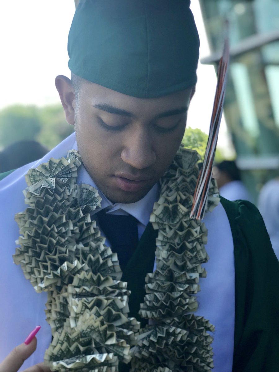 raymondp_18's tweet photo. we made it!!! https://t.co/z84XVRnido
