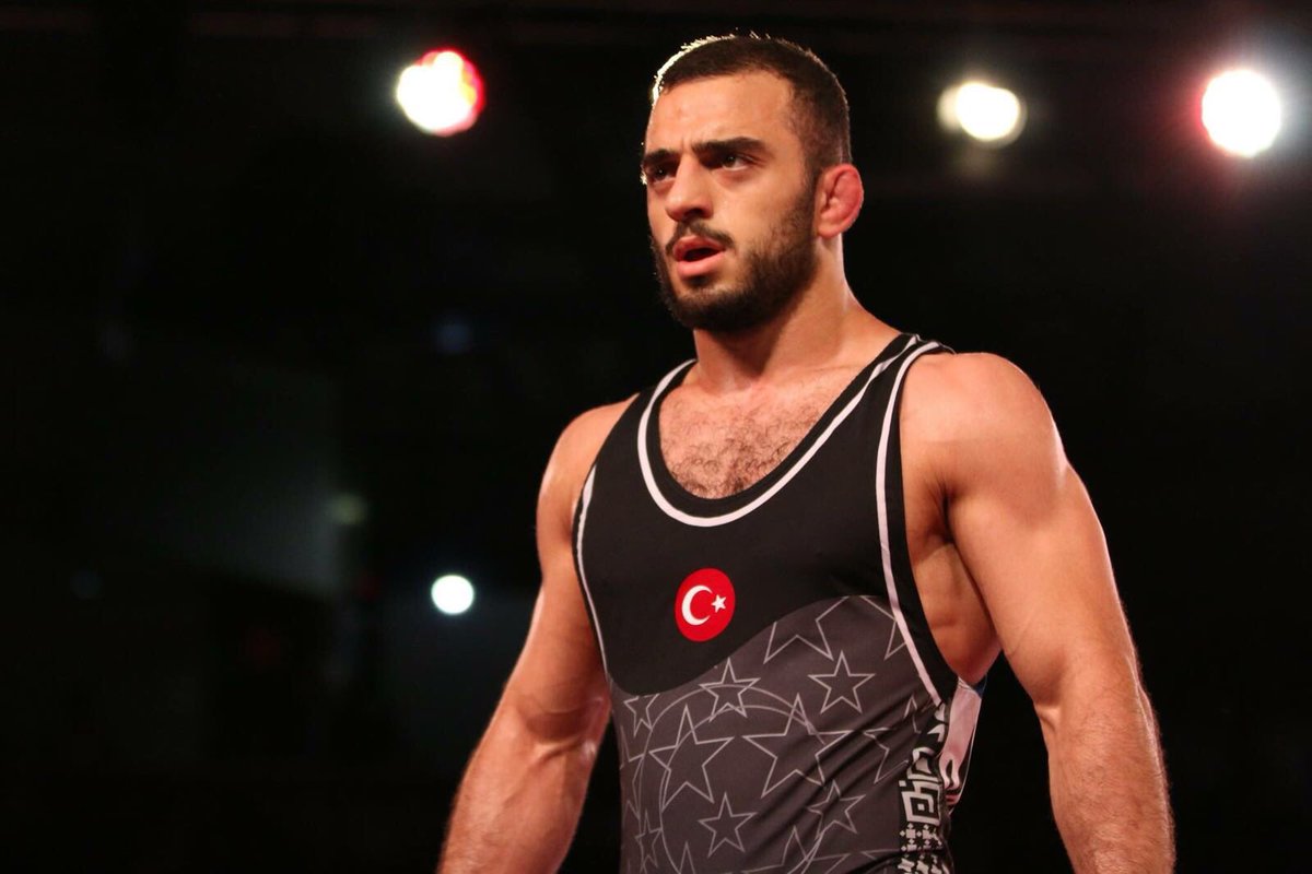 WEUChamp2018's tweet photo. U23 Avrupa Güreş Şampiyonası 70 kilogram serbest stil final maçında Enes Uslu, Ukrayna’lı rakibi Oleksii Boruta’ya 4-0 yenilerek madalya kazandı. 
@gures_fed @wrestling https://t.co/BJHlmPQIF7