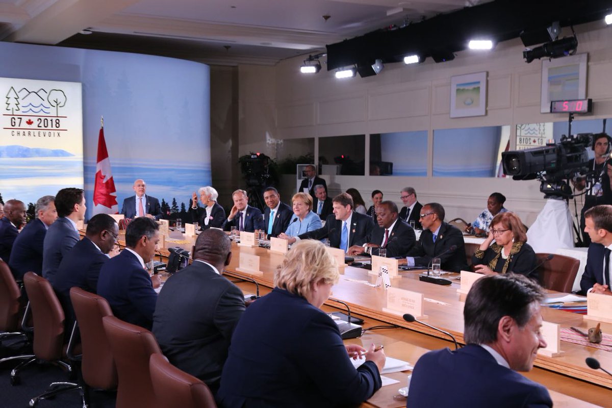 AndrewHolnessJM's tweet photo. We are down to business at the G7 Summit Outreach Session. Shortly, I will speak on the issue of building resilience and climate change. Colleague world leaders and I will also exchange ideas on building a strong environmental framework. #G7Charlevoix 🇯🇲 https://t.co/S9dQJr8MDp