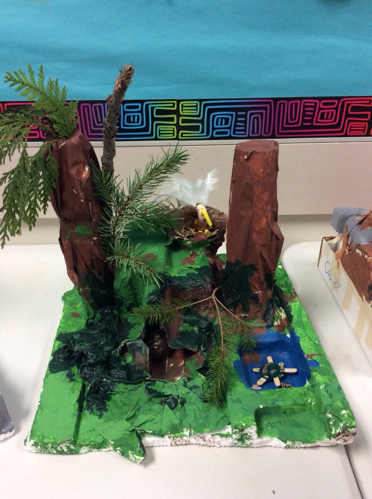 Henschygirl's tweet photo. Kindys explored their local habitat and their connection to the environment, and represented their learning by using recyclable materials to create models of healthy nature spaces #environment #nature #developanddesign https://t.co/arKD7WPTY0