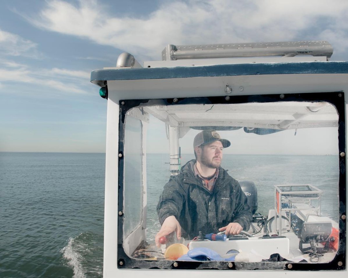 farmerama__'s tweet photo. 'Imagine an underwater garden!' - Hear from Bren Smith @GreenWaveOrg, an #oceanfarmer growing #seaweed with no inputs, high productivity & sustainability: https://t.co/Vx82ANXKaS https://t.co/XJXnBU8S9D