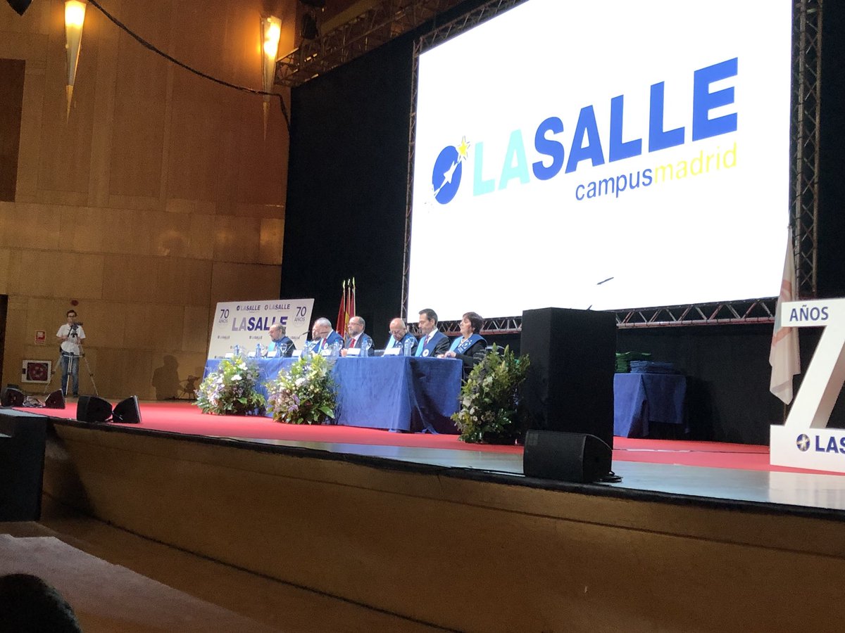 🗓Hoy celebramos el acto de graduación del curso académico 2017-18 de <a href="/LaSalleMAD/">La Salle Campus MAD</a> - <a href="/UAM_Madrid/">UAM Autónoma Madrid</a> en el Palacio de Congresos de la Comunidad de Madrid. Enhorabuena a todos los nuevos graduados!!! 🎓👏🏻👏🏻👏🏻