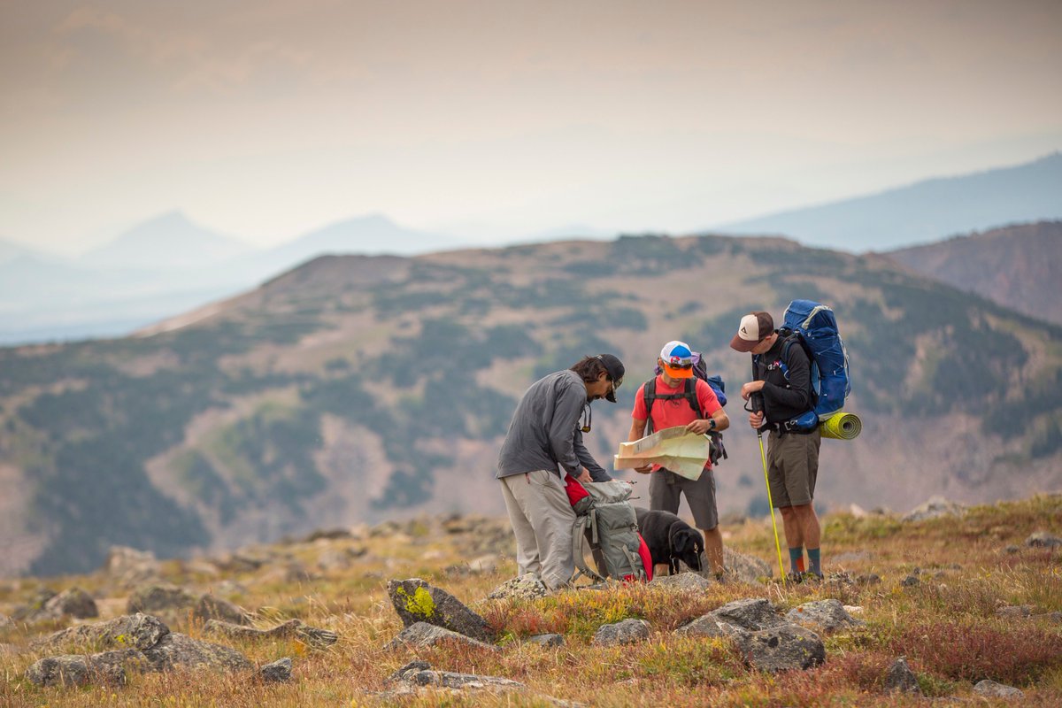 LiveBig_BigLife's tweet photo. Inspiring: this Monday 70+ employees from @BigAgnes @Big_Agnes &amp; @HoneyStinger will embark upon a 739-mile staff meeting across CO to tag team thru hiking the Continental Divide Trail. Talk about leading by example! It's never too late to explore your backyard. (📷 @noahwetzel) https://t.co/KDuIFOrliX