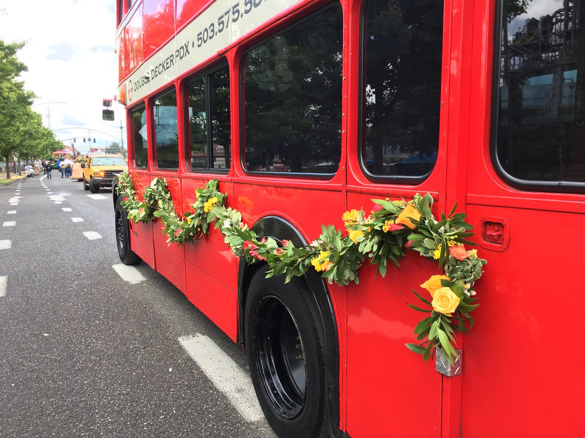 doubledeckerpdx's tweet photo. Spirit Mountain Casino Grand Floral Parade this morning. The winners of the International Youth Silent Film Festival will be riding on Candy! Enjoy the parade.
#grandfloral2018 #PortlandRoseFestival https://t.co/CtESA4mspM
