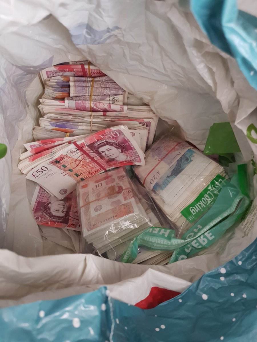 MPSTowerHam's tweet photo. Over £20K cash seized during a drugs operation today by #HTGangs and #HTCID. This continues our good work this week tackling those involved in drug supply who are often the cause of violence, exploitation and anti-social behaviour across Tower Hamlets. https://t.co/TeoxOMMgrF