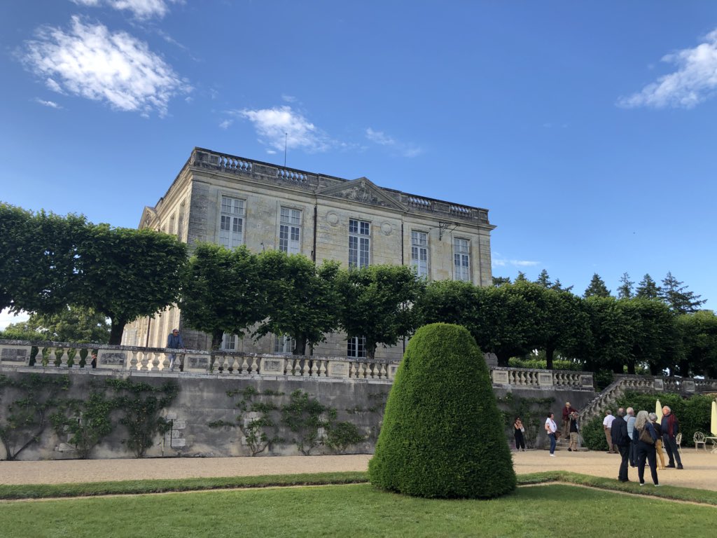 chalimoges's tweet photo. .@leCMN organise #MonumentsenMouvement aujourd’hui à #BougesLeChateau cc @BerryProvince @nrchateauroux @RCValdeLoire https://t.co/EO1vVtxnD9