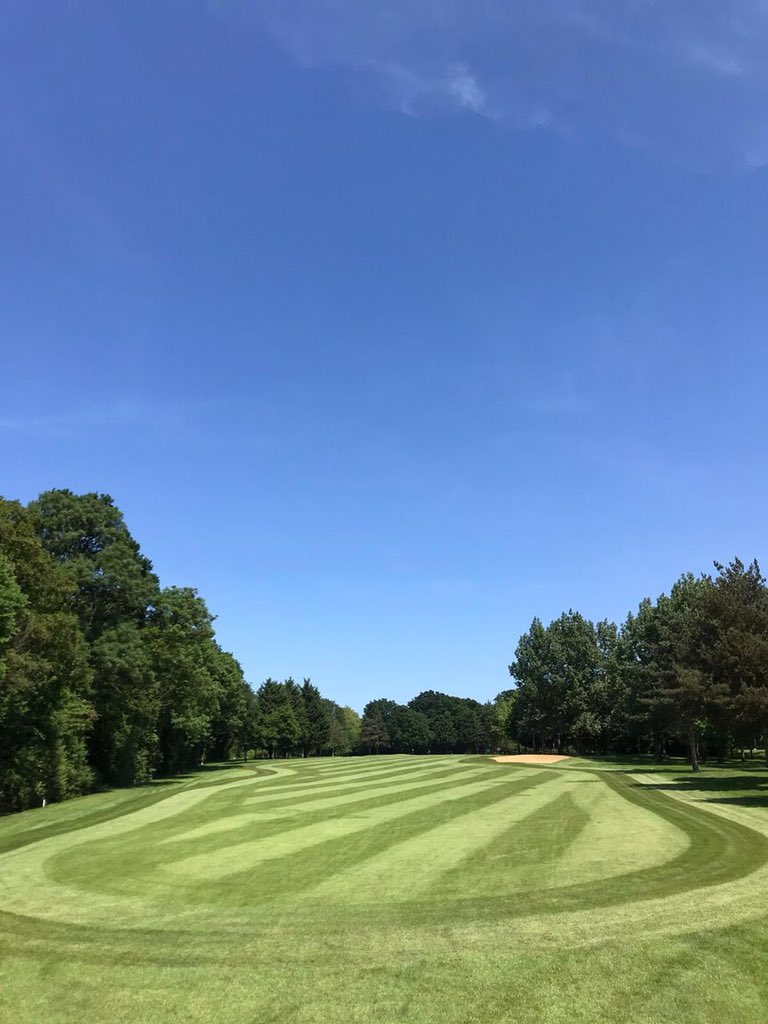 RWGA_GolfPro's tweet photo. Played this afternoon and course is stunning
Greens are pure and running at just over 10 on the stimp 
If you haven’t been here for a while get down for a game it’s superb
#golf #greens #fairways #stripes #fun #rwga https://t.co/a4sEg1BZFp