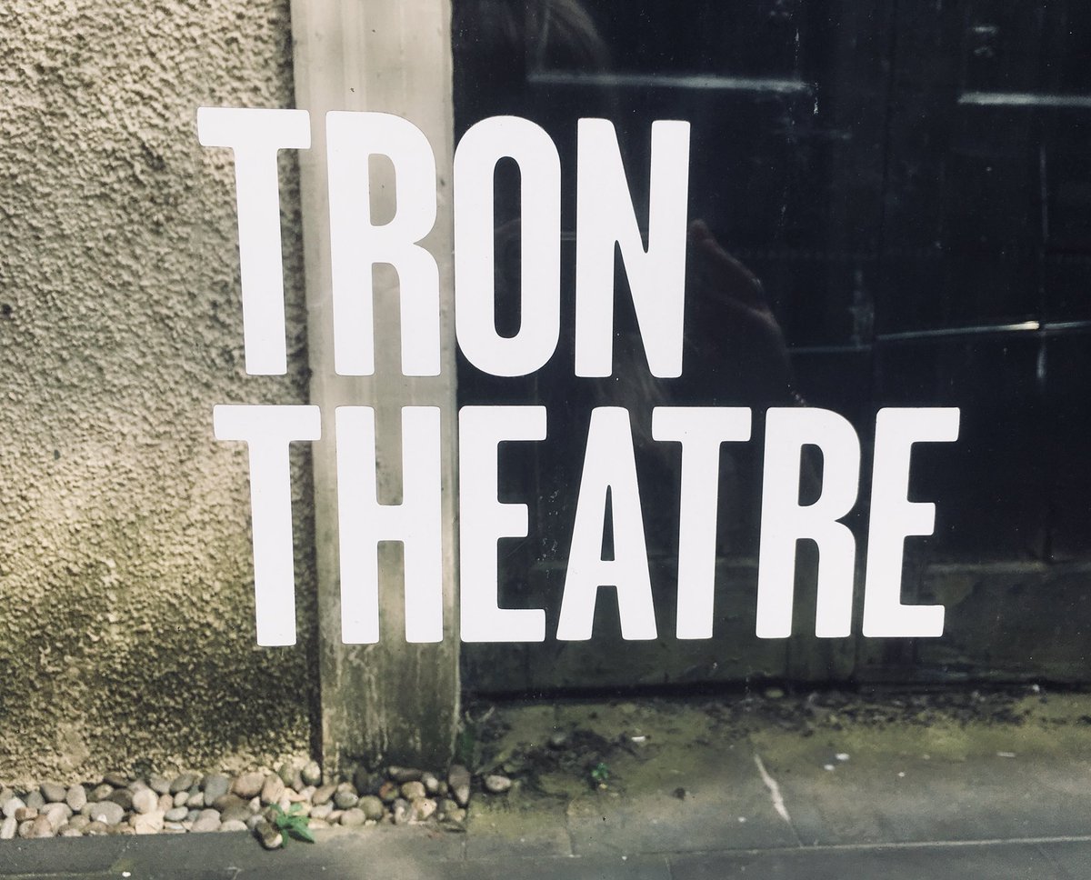 ClareRossActor's tweet photo. It’s tonight! 8pm, @TronTheatre we’re back with @TheatreUncut Come on down and be powerful with @BrawFox #HelloBraw https://t.co/xOpchFIg7e