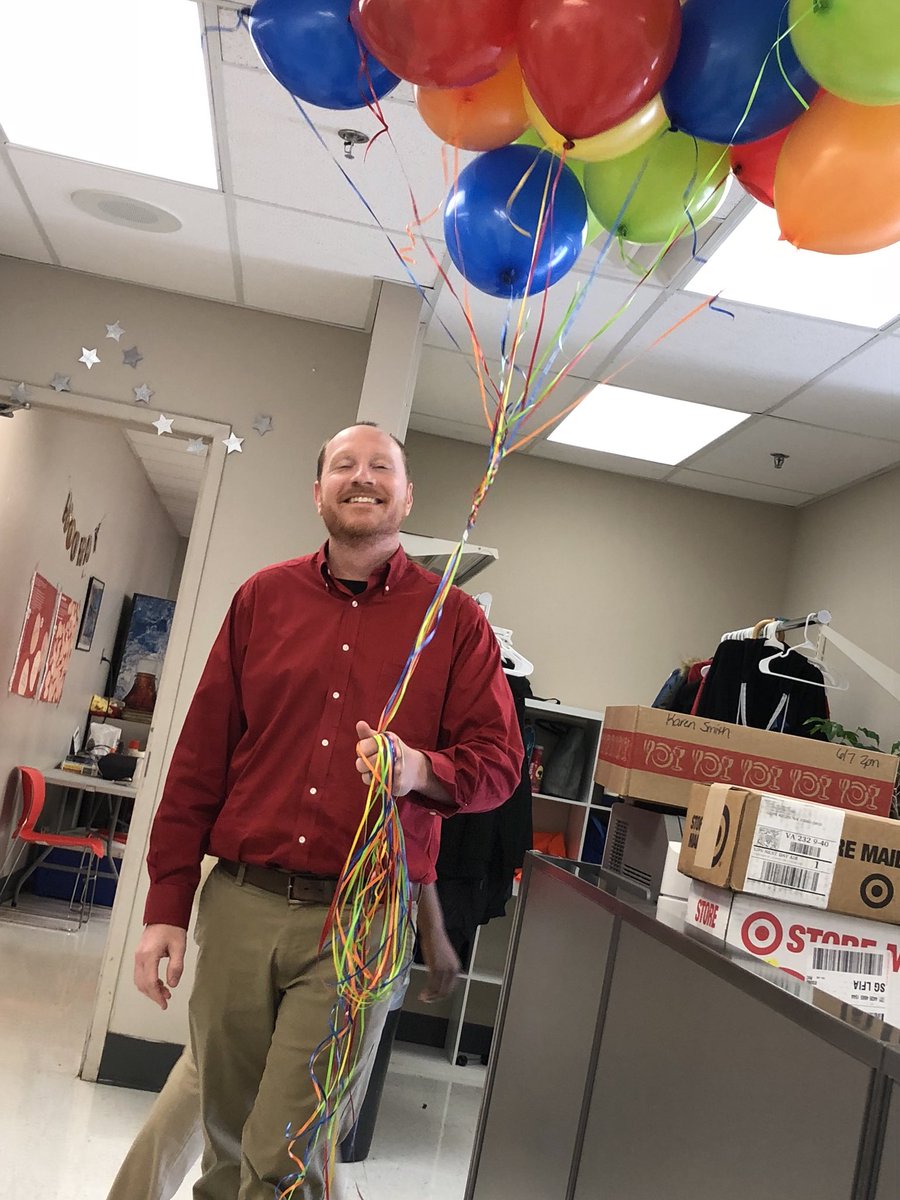 It’s this guys birthday! Happy birthday to the best STL a girl could ask for! 🎈🎈