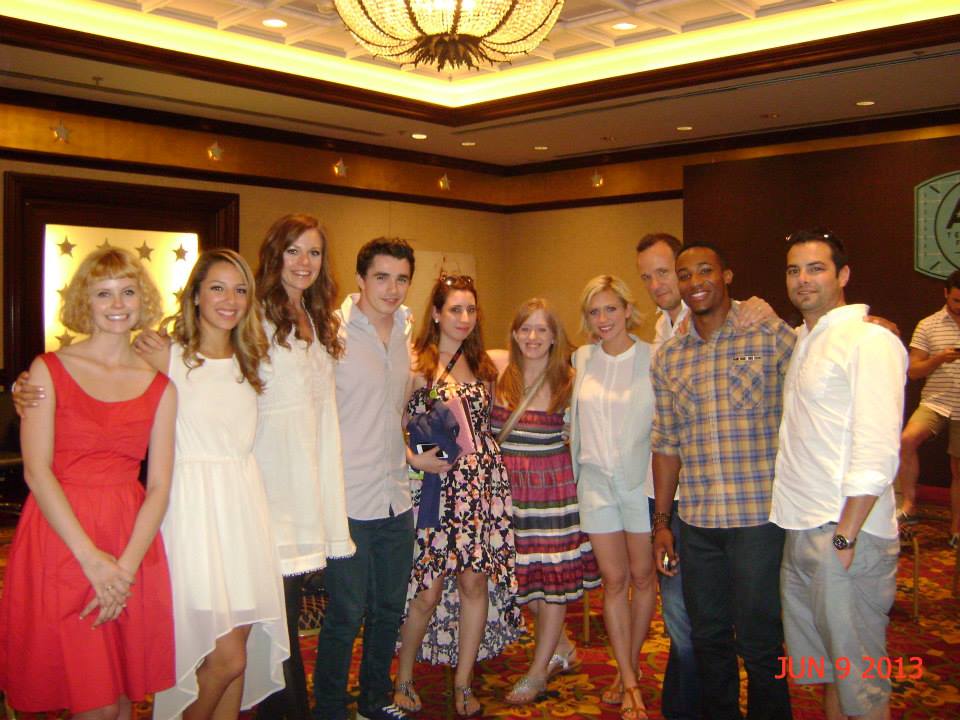 gretchi's tweet photo. 5 years ago today!! #AmericanDreams #ADReunion #ATXTVs2 @sarahramos @littlelengies @rachelboston #EthanDampf @Brittanysnow @tomverica @ArlenEscarpeta @JamieElman https://t.co/4lHwuCG6Ha