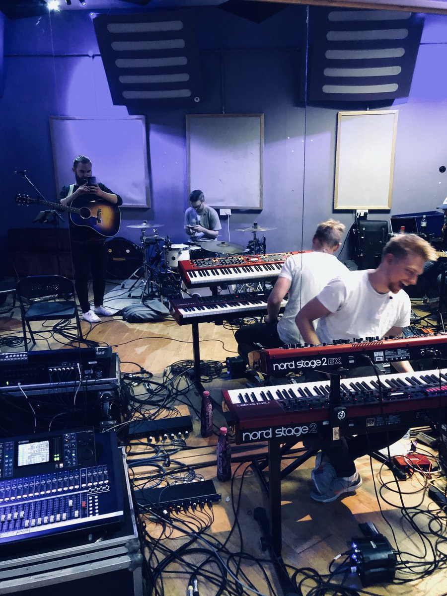 goodhabitstudio's tweet photo. Sad to be missing #worshipschooluk @weareemmanuel but had a great time rehearsing with these wonderful individuals ahead of @NewGroundToday’s #leadershipconf in a couple of weeks 🕺Can’t wait to lead a bunch of new songs we’ve been working on #rockandrefuge #breathe #mooooooooog https://t.co/ES2UdF2RPH