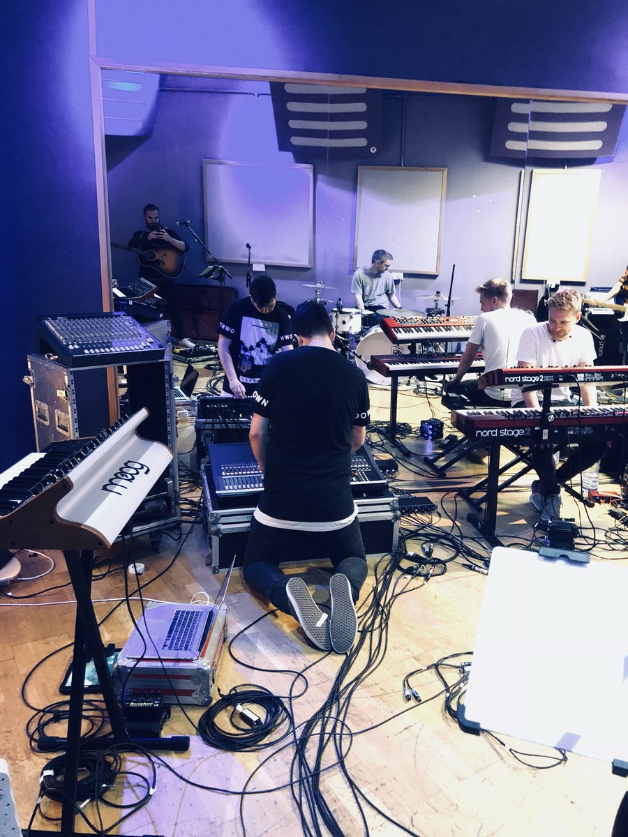 goodhabitstudio's tweet photo. Sad to be missing #worshipschooluk @weareemmanuel but had a great time rehearsing with these wonderful individuals ahead of @NewGroundToday’s #leadershipconf in a couple of weeks 🕺Can’t wait to lead a bunch of new songs we’ve been working on #rockandrefuge #breathe #mooooooooog https://t.co/ES2UdF2RPH