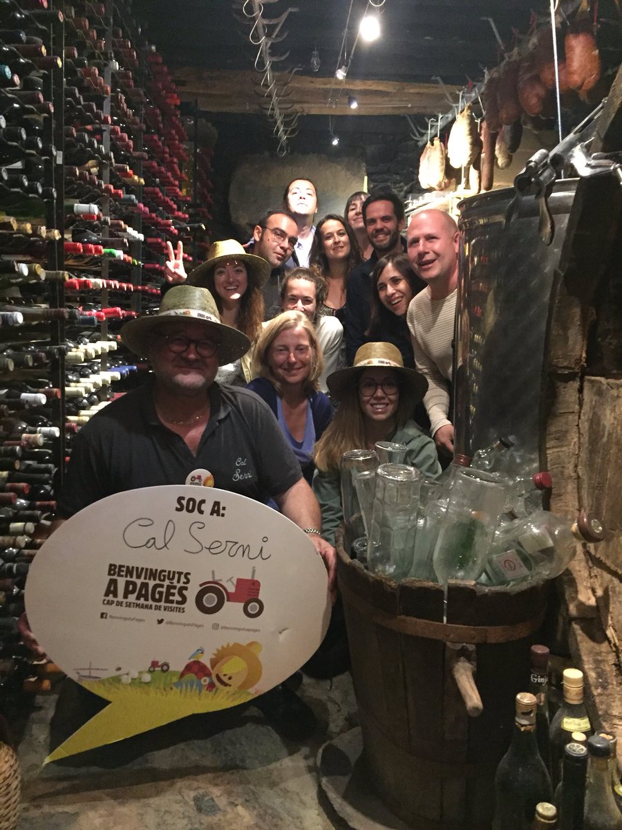 alturgelltur's tweet photo. Un dia molt intens de #benvingutsapagès18 #alturgell #lareula #ecofranch #granjaArgestues #CalSerni #calpastisser #calsodhi #muntanyadalinyà #elraconet #fontdelgenil #masderoles #presstrip #foodies #catalunaexperience #aralleida Us esperem demà! https://t.co/ukLqF4JxhD
