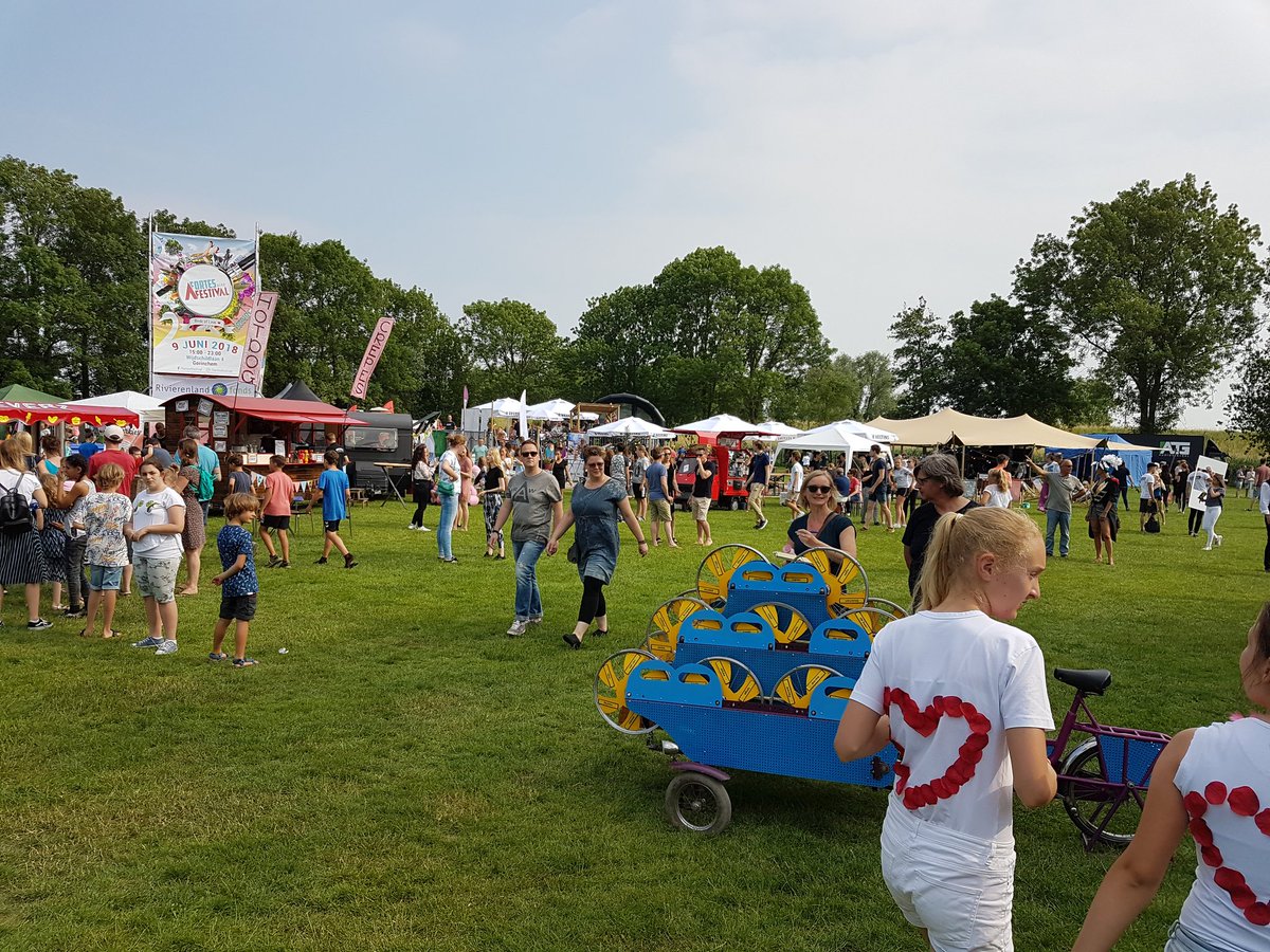 angeliquemuijss's tweet photo. Erg enthousiast over het Fortes Festival! Complimenten voor de organisatie en artiesten! #cultuur #talenten #marktteam #Ambassadeur #betrokken #Gorinchem @RabobankAV https://t.co/JJhZvtvb6F