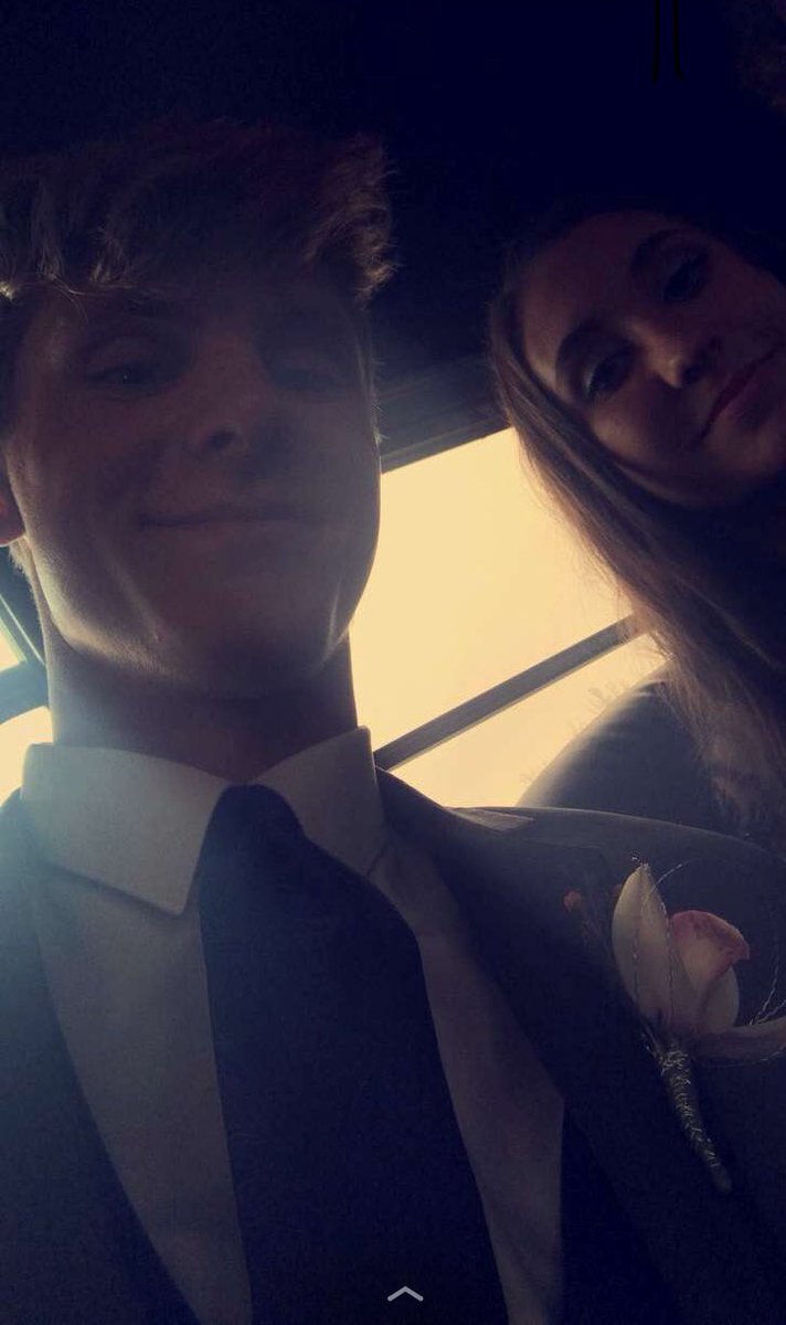 lindquist_cody's tweet photo. Happy 17th Birthday Lexi❤️ Now we can actually go see rated R movies! https://t.co/mvVX91EAaD