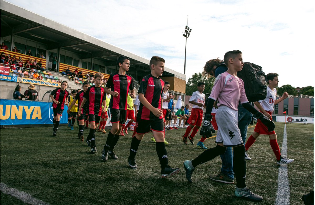 cfrdaleviA's tweet photo. 🏆 Copa Catalunya
El nostre @cfrdaleviA  s’ha classificat per les semifinals de copa catalunya!!  
📆 @cfrdaleviA - Alevi B @FCBmasia  10:15 
I el @BenjamiACFRD  també 
📆 @BenjamiACFRD -BA @SomPlanter 
Gran éxit del @cfreusdeportiu  amb el planter !!

#CFREUS https://t.co/s5wHYdVbuK