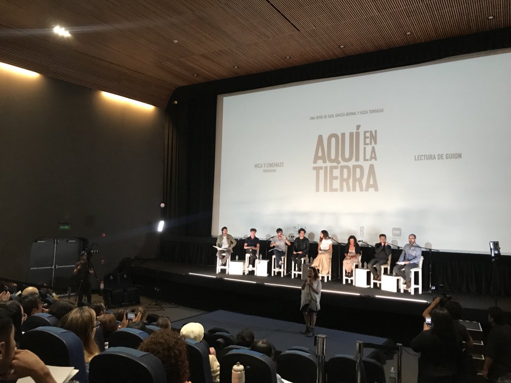 imcine's tweet photo. Comienza la última actividad de la tercera edición de #MICA2018: Lectura de guion de la serie AQUÍ EN LA TIERRA, de @GaelGarciaB y @anarconde. Síguela en vivo en el Facebook Live de @Cinema23Oficial https://t.co/m3SrblLT8m https://t.co/EN0vWV5XUr
