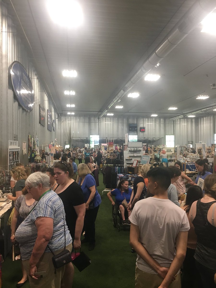 BreannaJacksonn's tweet photo. Come check out @EtsyCA #etsyspringmarket today and tomorrow at the Bell Sensplex! #bellmediaweekender https://t.co/kBxiAqxdAA