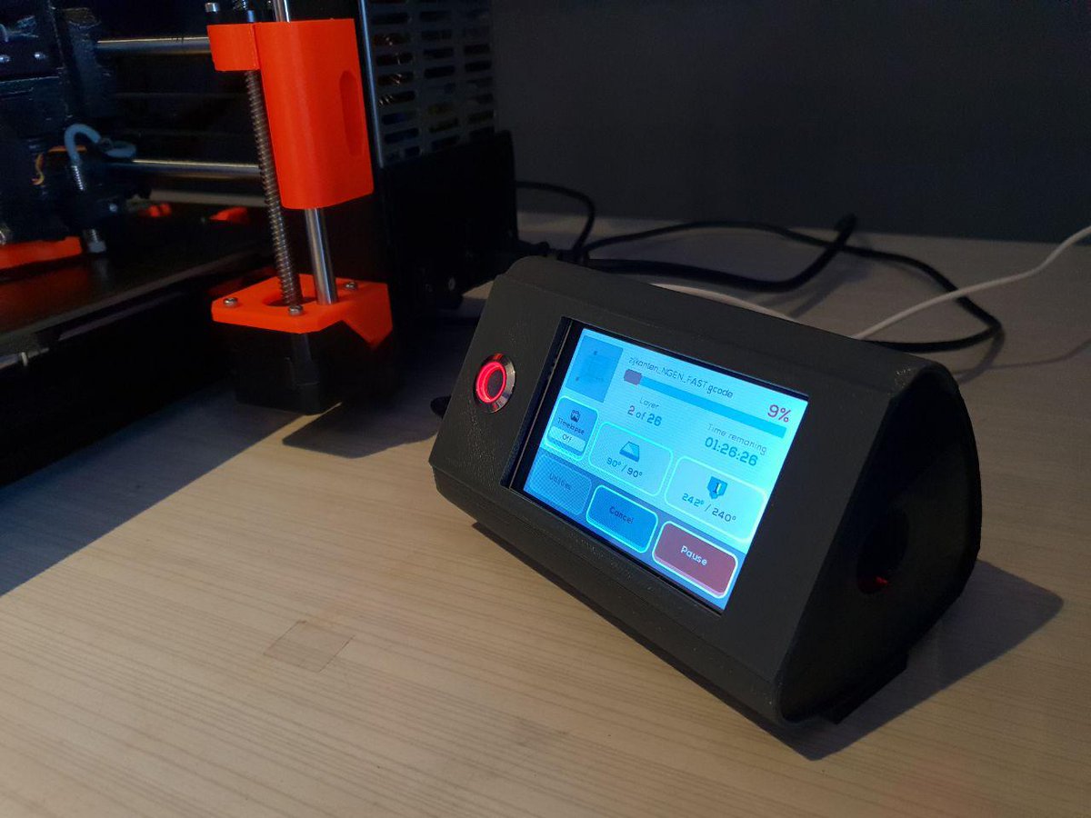 DannyVDHSystems's tweet image. Made a touchscreen controller enclosure together with my friend @bootpanic and put #Astrobox touch on it for my #prusa mk3 3Dprinter. I love it! 😍