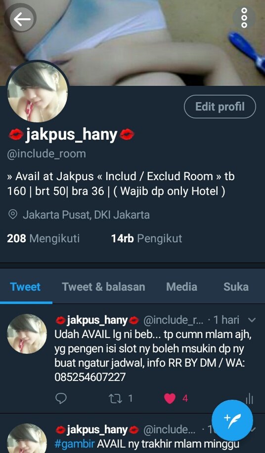 Wansa987's tweet photo. @Avail_jakpus Ni penipu ganti @nama/@foto #hati2 ya sama ini akun 😂 https://t.co/w40NQWeCEJ