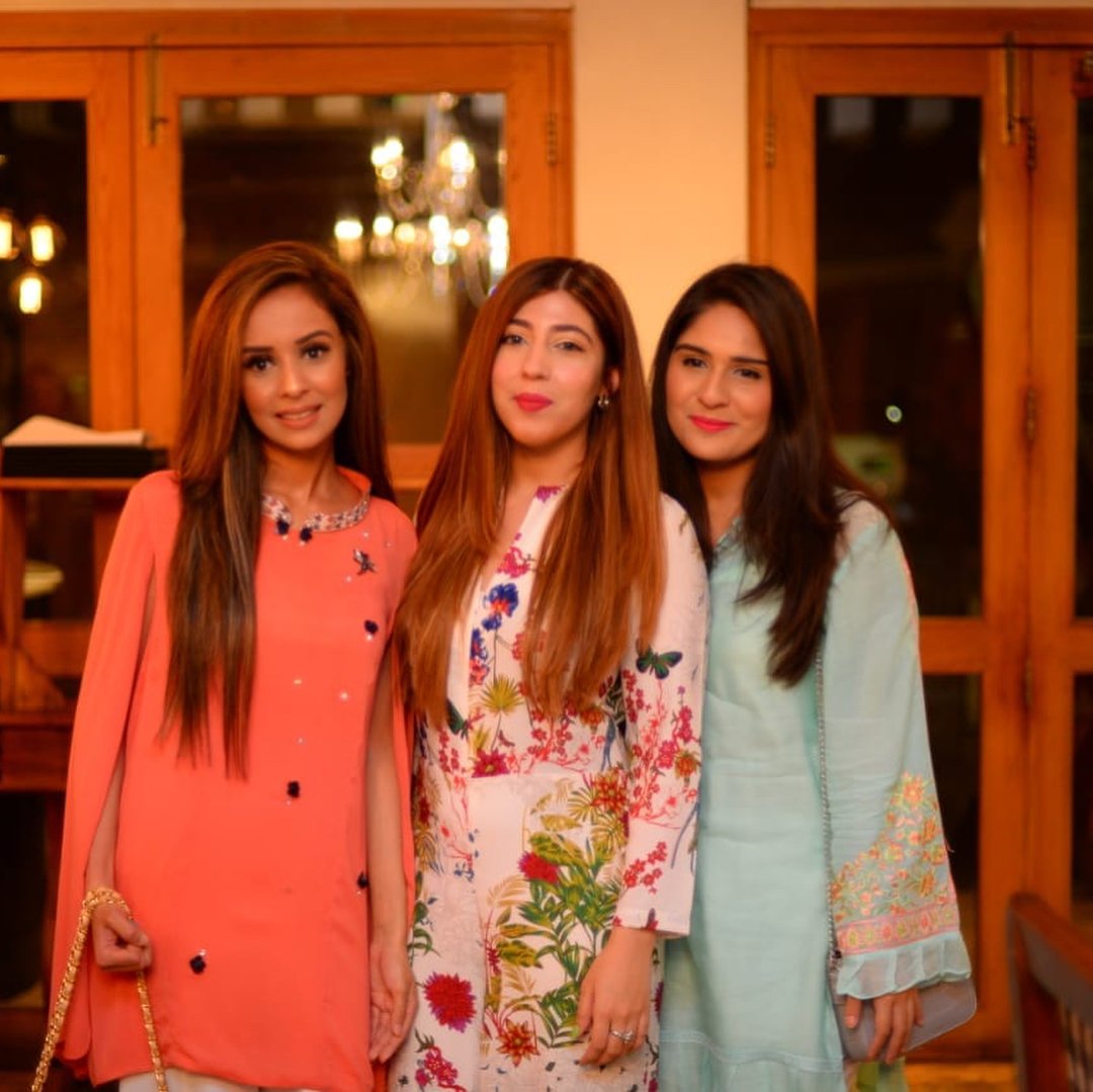ShowbizAndNewz's tweet photo. The highlights from the iftaar meetup hosted by #fasdesignstudio at Cosa Nostra last night ๐ฏ https://t.co/aOstZPqgwg